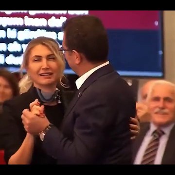 Ekrem İmamoğlu dansa kaldırdı, Dilek İmamoğlu şaşkınlığını gizleyemedi
