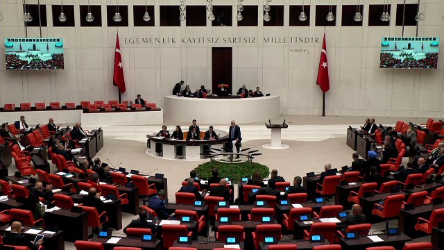 Meclis'te gergin oturum: Ali Mahir Başarır konuştu, AKP sıraları ayaklandı