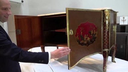 Se subastan en París dos de los muebles de María Antonieta