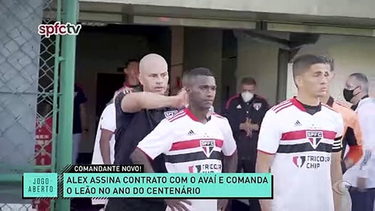 Alex assina com o Avaí para comandar equipe no ano do centenário 16/11/2022 16:07:05