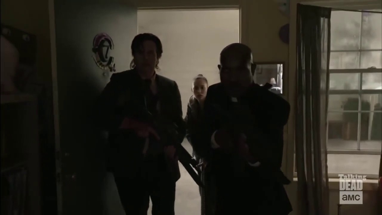 Rosita finds her baby Coco TWD11x24