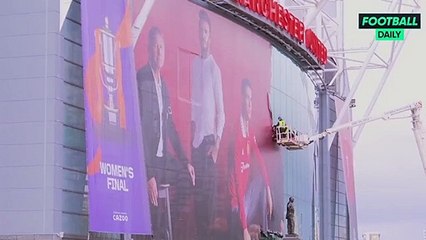 إزالة صورة "رونالدو" من على مدخل ملعب نادي "مانشستر يونايتد" الإنجليزي