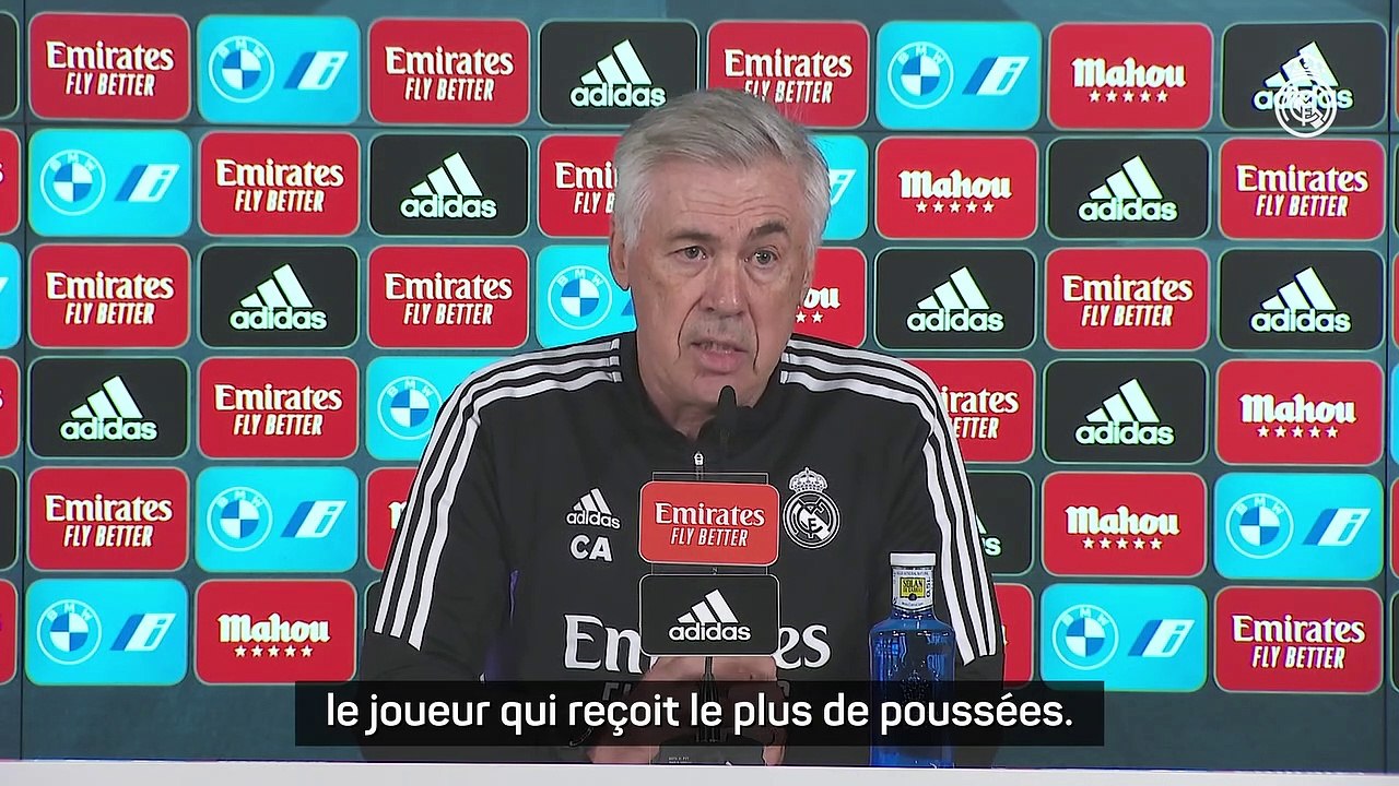 Ancelotti : "Vinicius passe pour un provocateur, la réalité est différente"