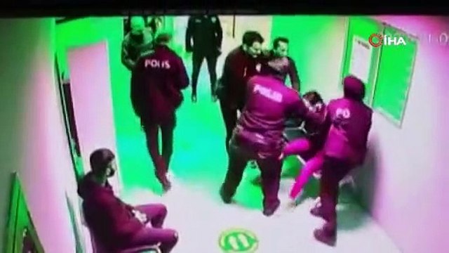 Emre Aşık'ın eski eşi Yağmur Sarnıç'ın polis merkezinde çıkardığı olaylar kamerada