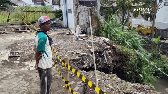 Diguyur Hujan Deras, Tembok Perumahan di Kota Malang Roboh