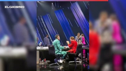 Fedez e Rkomi litigano a XFactor 2022: ecco cosa è successo. Il video del fuorionda