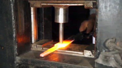 PISAU DAMASKUS DI BUAT DARI BAJA METEORIT _ASMR