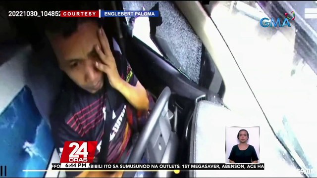 Driver, nawalan ng malay habang nagmamaneho nang matalsikan ng kalso mula sa truck na paalis sa pagkakaparada | 24 Oras