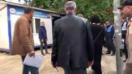 Pirincin içinden taş ayıklar gibi para ayıkladılar