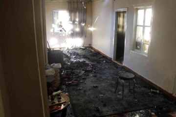 Manisa'da ev yangını: Son anda faciadan kurtuldular