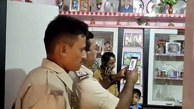 Watch Video: सूने घर के ताले तोड़ पार किए लाखों के आभूषण और आठ लाख नगद