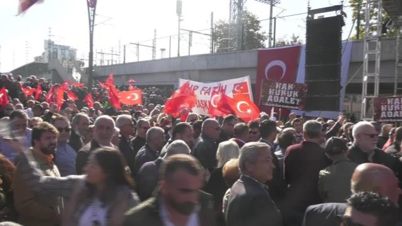 İmamoğlu'nun Yargılandığı Davada, Hapis Cezası ve Siyasi Yasak İstemine CHP'lilerden Tepki: "Bu Dava, Talimatlı Bir Davadır.