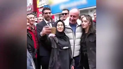 Kendisini tanımayan vatandaşa İnce'den şok yanıt: ''Şarkıcıyım, pop söylüyorum''