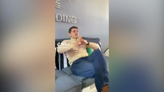 El vídeo viral de Casillas viendo la lista