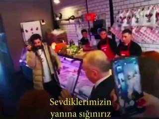 Ümit Özdağ mekanı terk etti