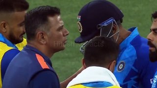 Angry Rahul Dravid Came On Ground To Talk With Virat As He Is Playing Slowly In Middle Of Match __