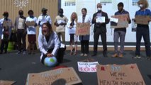 Un massaggio cardiaco al pianeta: il flashmob alla COP27