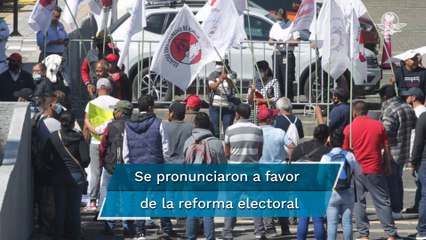 Manifestantes irrumpen en instalaciones del INE