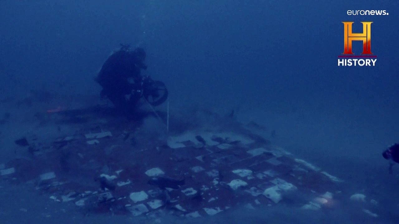 Taucher entdecken Trümmerteile der Raumfähre 'Challenger'