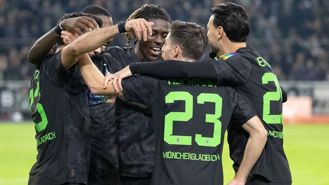 Borussia Moenchengladbach v Borussia Dortmund