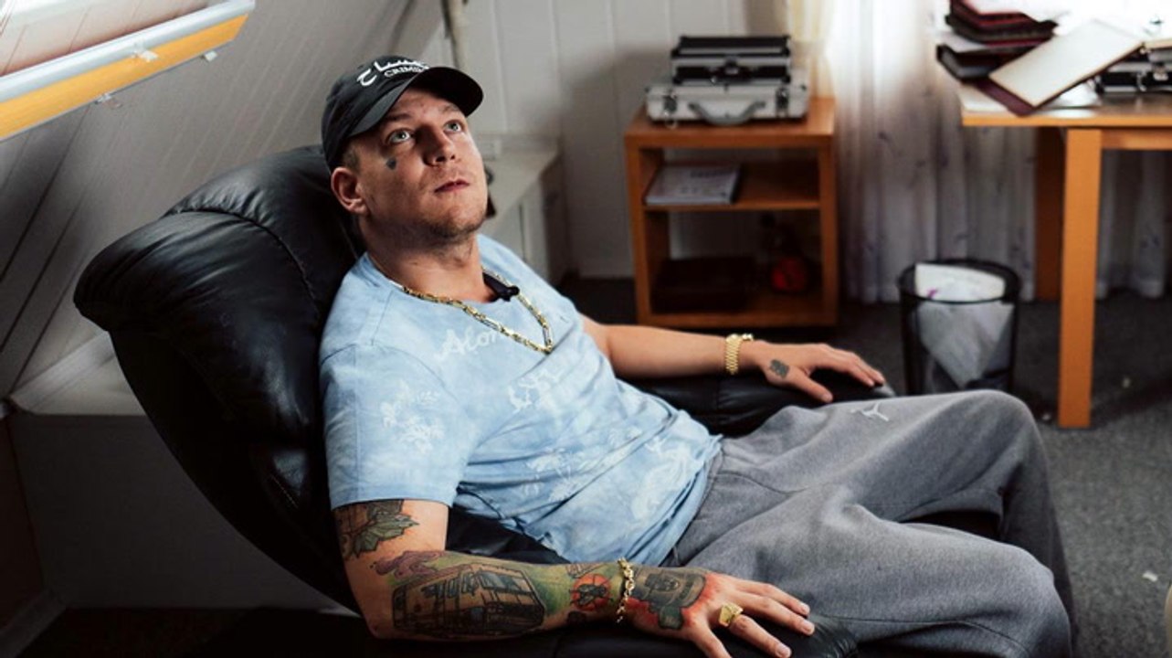 MontanaBlack neues Gesicht-Tattoo: Was steckt wirklich dahinter?