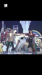 Shakti Kapoor And Sangeeta Bijlani Dancing On Sets Of Qatil