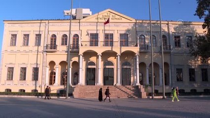 Video herunterladen: Vali Köşger'den İzmir Teknoloji, Bilim ve İnovasyon Festivali'ne davet