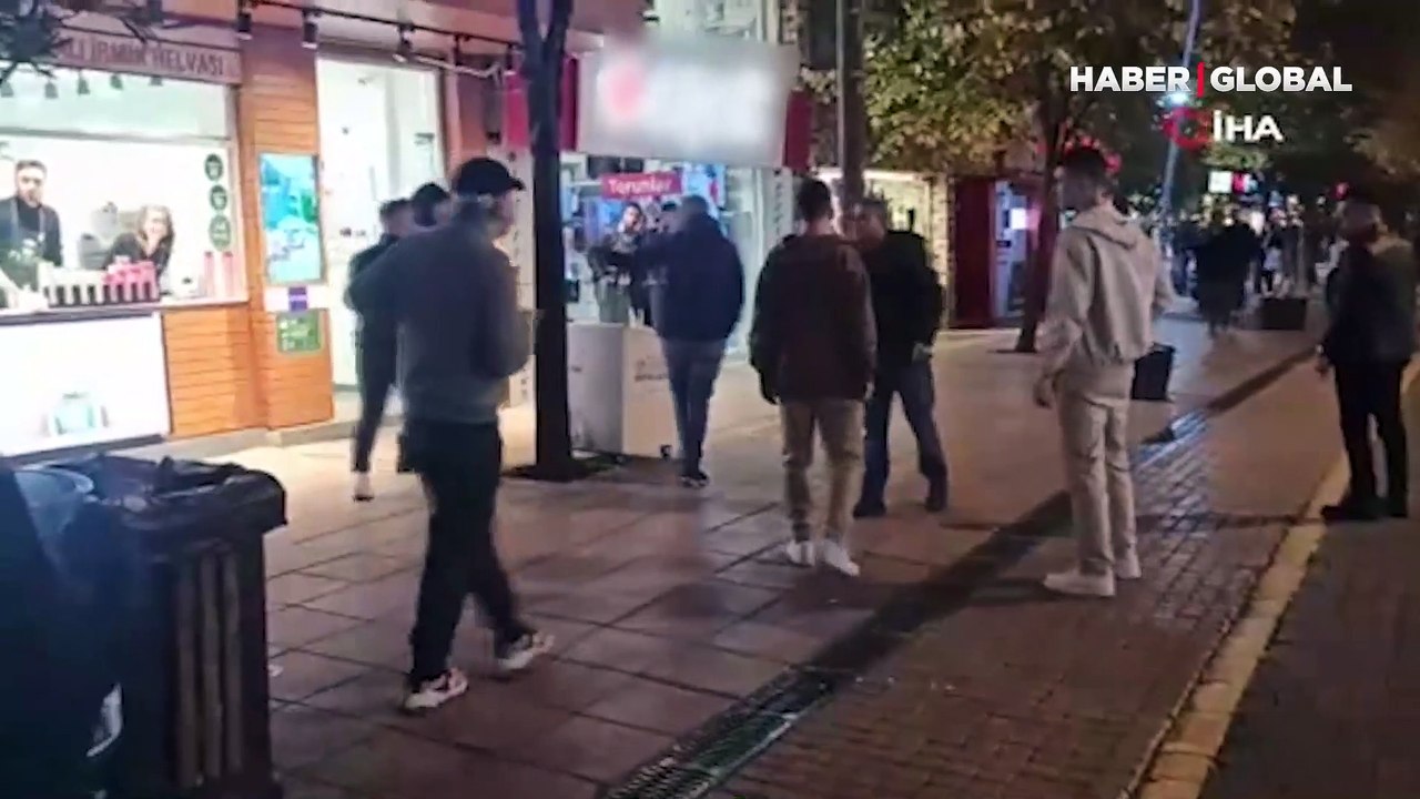 Köpeğe tekme atan şahsa meydan dayağı! O anlar kamerada