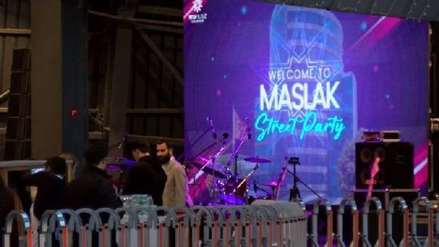 YTÜ YILDIZ TEKNOPARK GİRİŞİMCİLERİNİ VE FİRMALARINI 'SOKAK PARTİSİ'NDE BULUŞTURDU