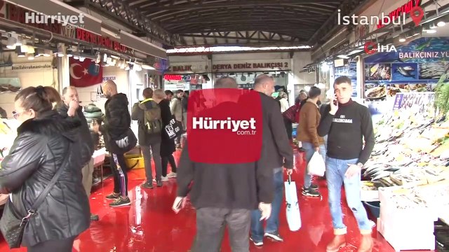 Tezgahlarda çinekop bollaştı, fiyatı yarı yarıya düştü