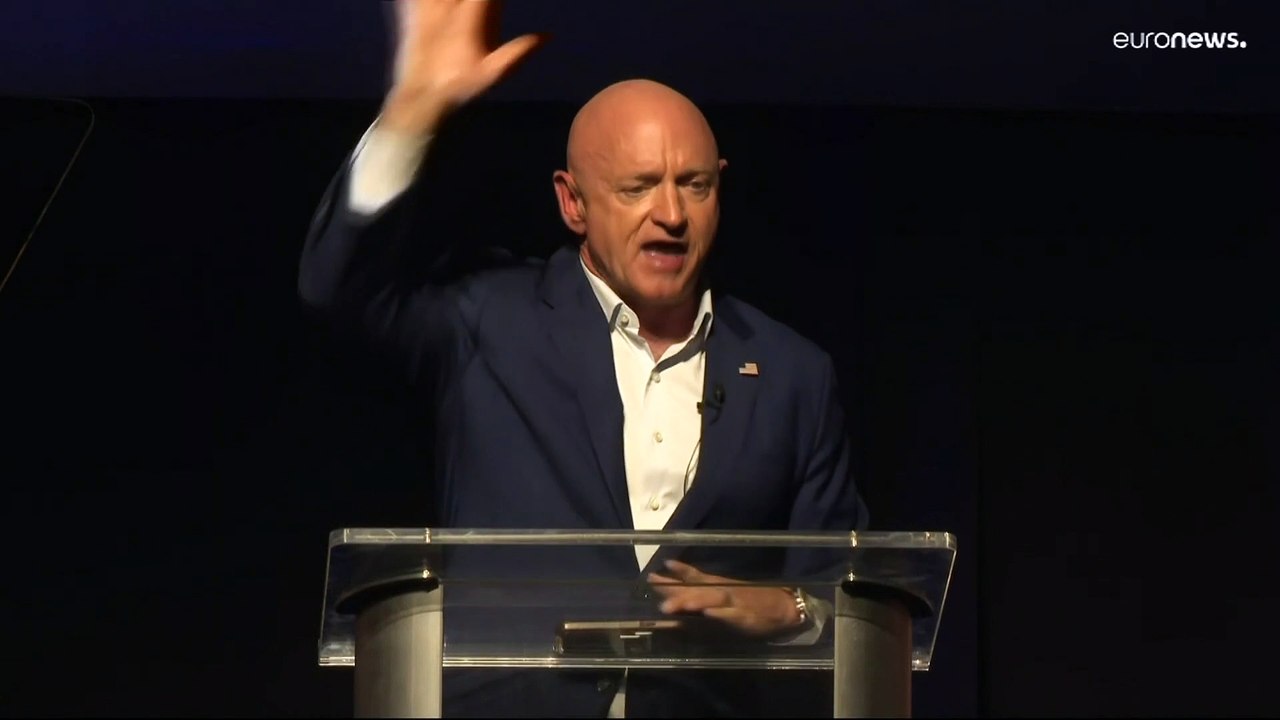 Senador democrata Mark Kelly reeleito no Arizona
