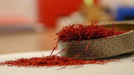 150 BİN ÇİÇEKTEN 1 KİLO ÜRETİLEBİLEN SAFRANIN KİLOSU 80 BİN LİRA