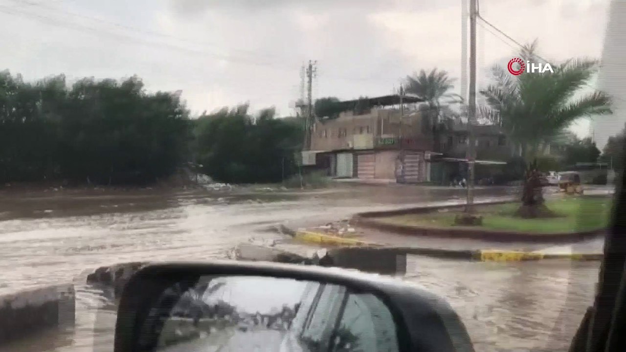 Bağdat'ta şiddetli yağış: Cadde ve sokaklar suyla doldu