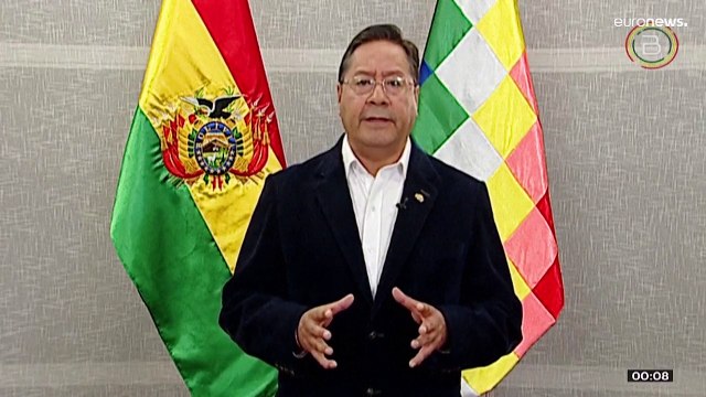 Президент Боливии призывает протестующих к миру