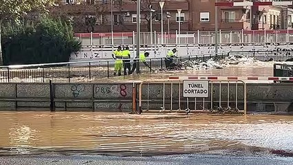 Carrers d'Aldaia inundats per la tempesta