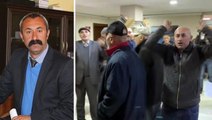 Köylüler, komünist başkan Fatih Mehmet Maçoğlu'nun makamını basıp 