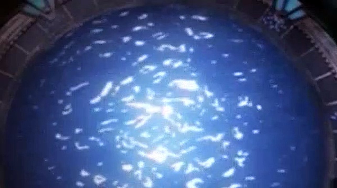 Stargate Atlantis S01E1,2 Rising