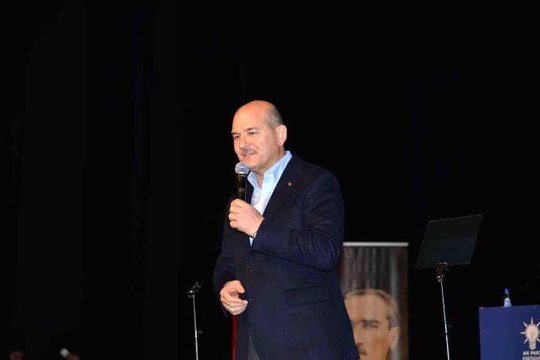 Bakan Soylu: Kılıçdaroğlu düşmüş bir LGBT peşine. Böyle anlayışı ortaya koyan bir siyasi parti lideri olur mu