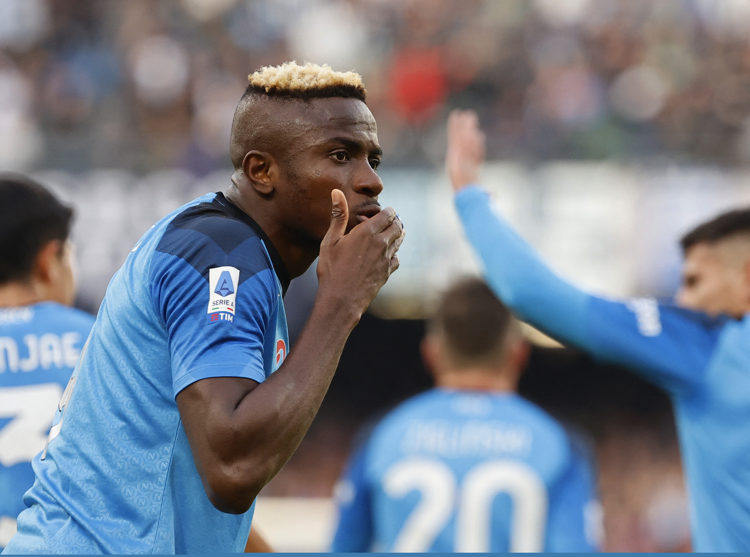 Serie A : Une frayeur mais encore une victoire pour Naples
