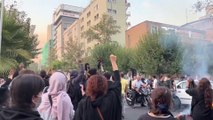 بعد مرور شهرين.. ما سر تواصل واتساع الاحتجاجات في إيران؟