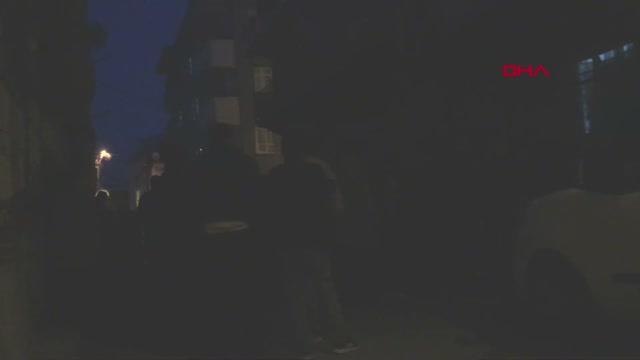 KENDİSİNDEN HABER ALINAMAYAN NAZLI, BIÇAKLANMIŞ HALDE EVİNDE ÖLÜ BULUNDU