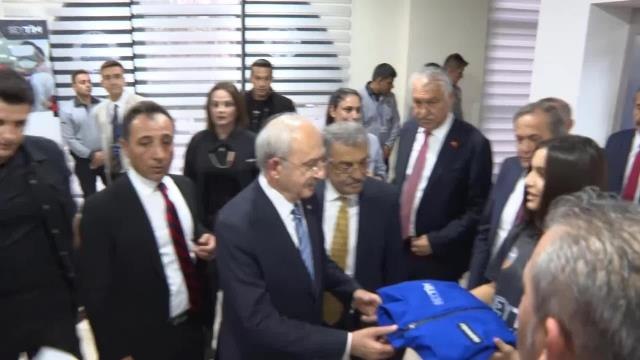 Kılıçdardoğlu Adana'da, Seyhan Belediyesi Teknoloji ve İnovasyon Merkezi'ni Ziyaret Etti