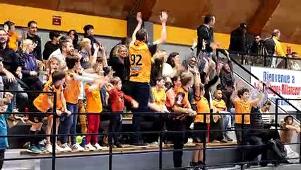 Le Haka des supporters !