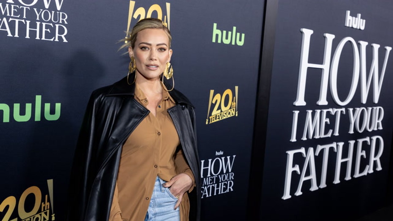 Aaron Carter (†) bekommt Biografie - Hilary Duff richtig sauer