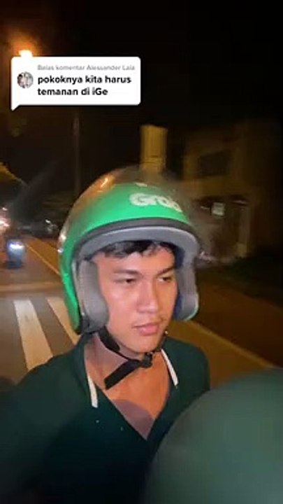 Helmet grab
