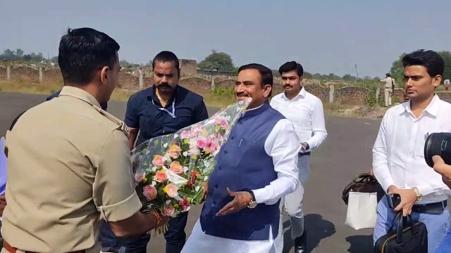 BREAKING NEWS Madhya Pradesh minister's big attack on Congress, video