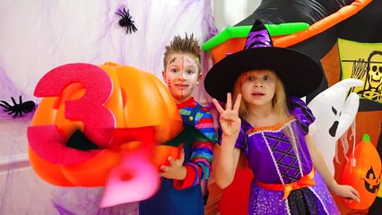 Diana and Roma Trick or Treat Halloween Adventure!