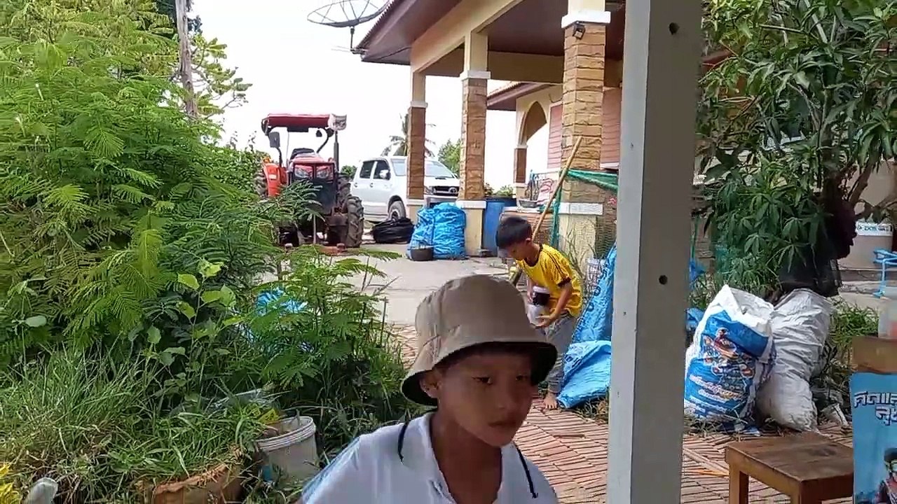 จีโน่ รถบังคับ ตีลังกา