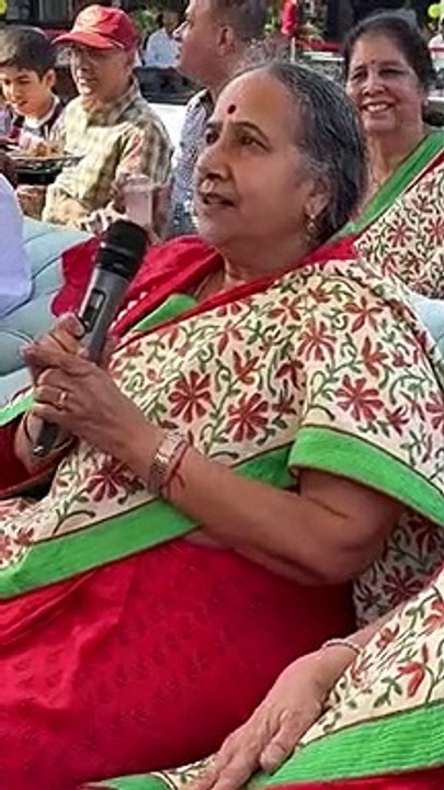 बच्चों के चेहरे पर मुस्कान लाने के लिए मुख्यमंत्री की पत्नी सुनीता के गाया गीत...'बन्नी तेरे लिए बन्ना तरसता है'