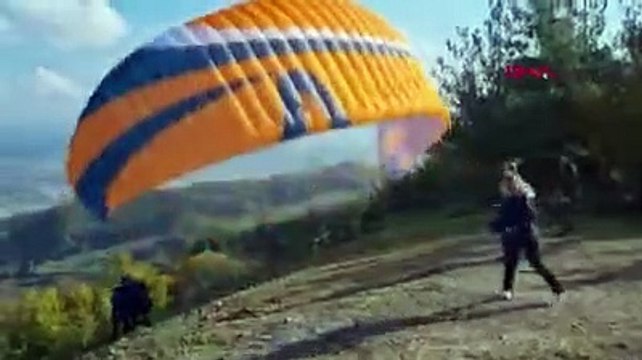Yamaç paraşütünün ipine takılıp 20 metreden düştü